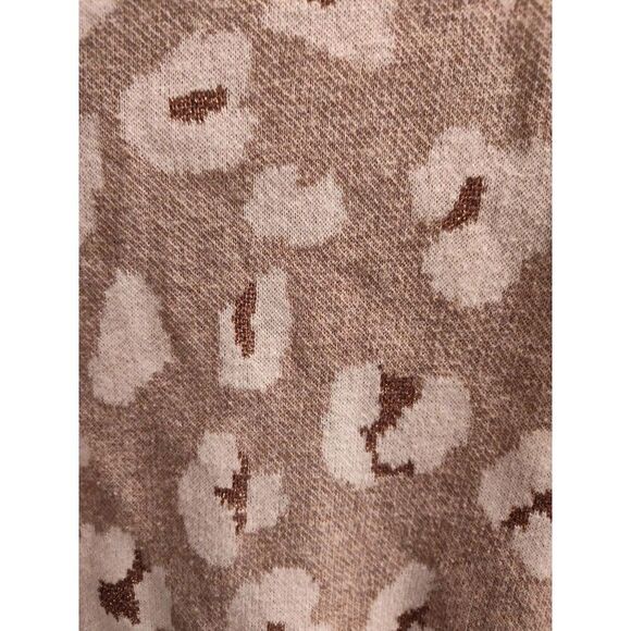 Loft Outlet Leopard Cheetah V-Neck Sweater Cream & Tan Women's XS X-Small - Picture 3 of 5